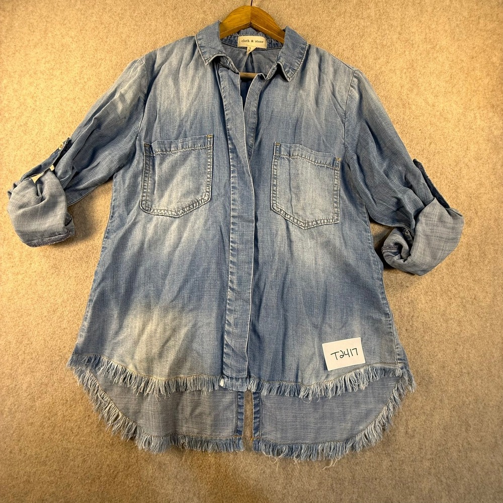 Cloth & Stone Blue Chambray Frayed Hem Split Back Roll Tab Shirt XS